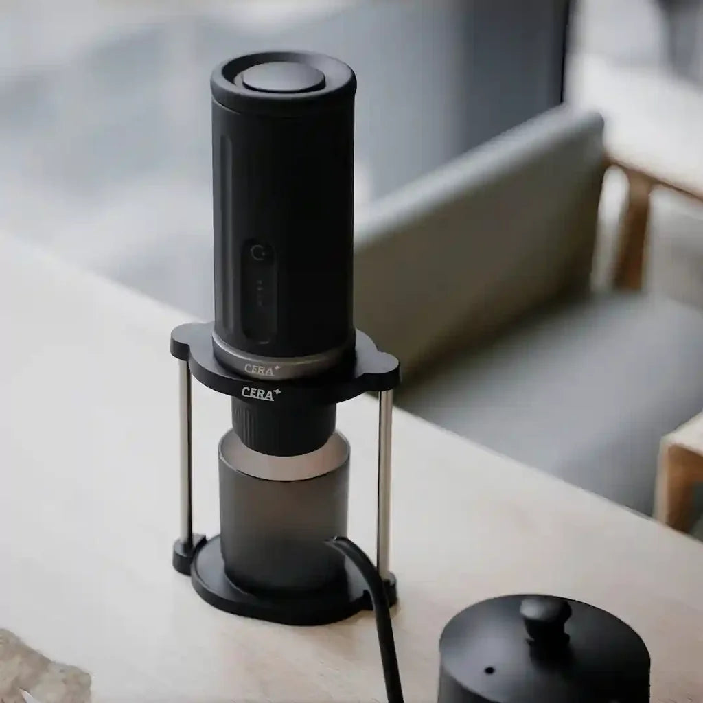 Cera+ CeraMax Travel Kit + CeraMite Kaffeemühle Bundle + Coffee Stand
