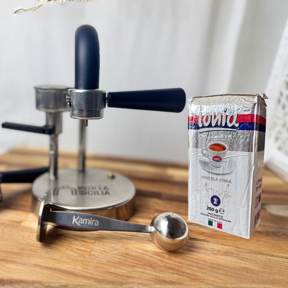 Kamira + 250 gr. Ionia Espresso gemahlen + Espressolöffel